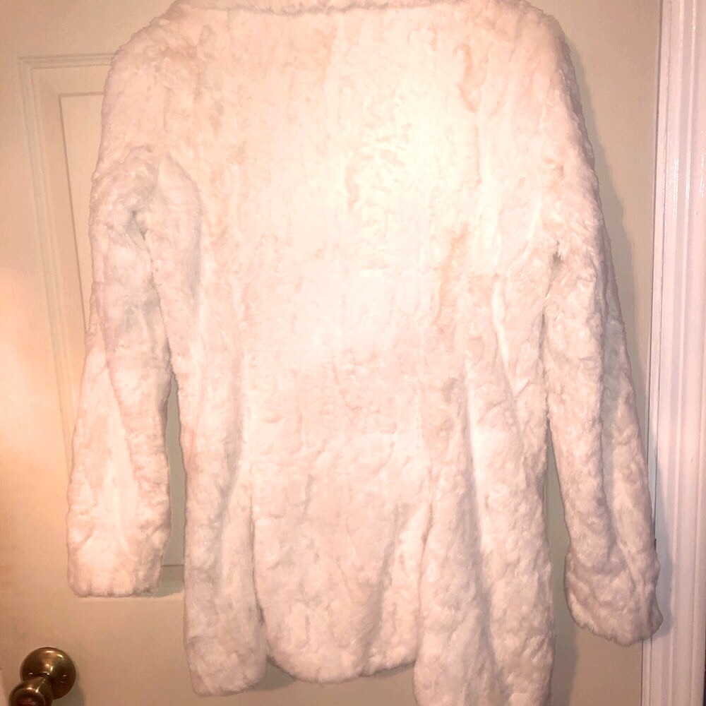 ❌❌SOLD Bebe faux fur jacket❌❌ - Picture 2 of 6